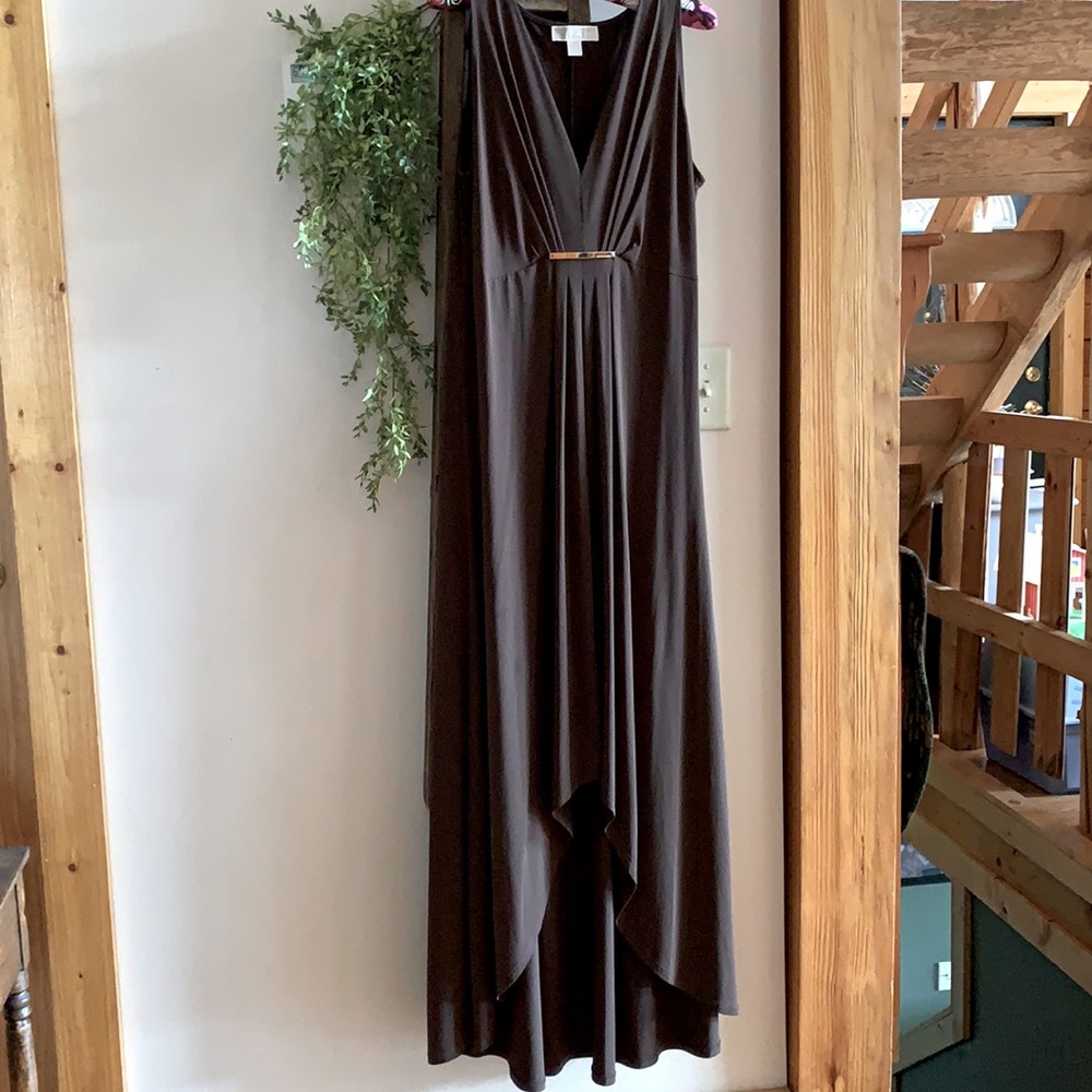 Elegant Brown Sleeveless Dress